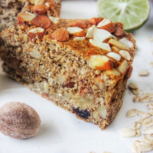 Gluten-Free Plum Cake - Rich Fruit & Nut Christmas Cake - Fruit Sweetened, Alcohol-free, Plant-based - 550g