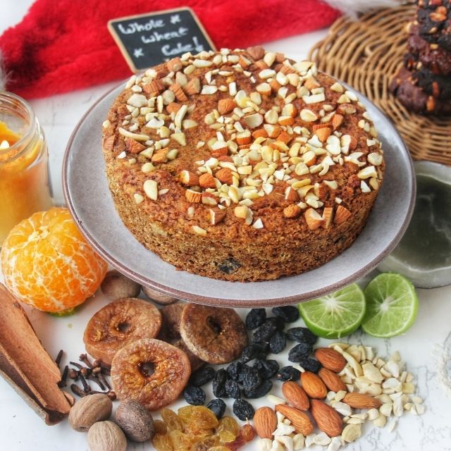 Plant-based Plum Cake - Rich Fruit & Nut Christmas Cake - Fruit Sweetened, Alcohol-free - 550g